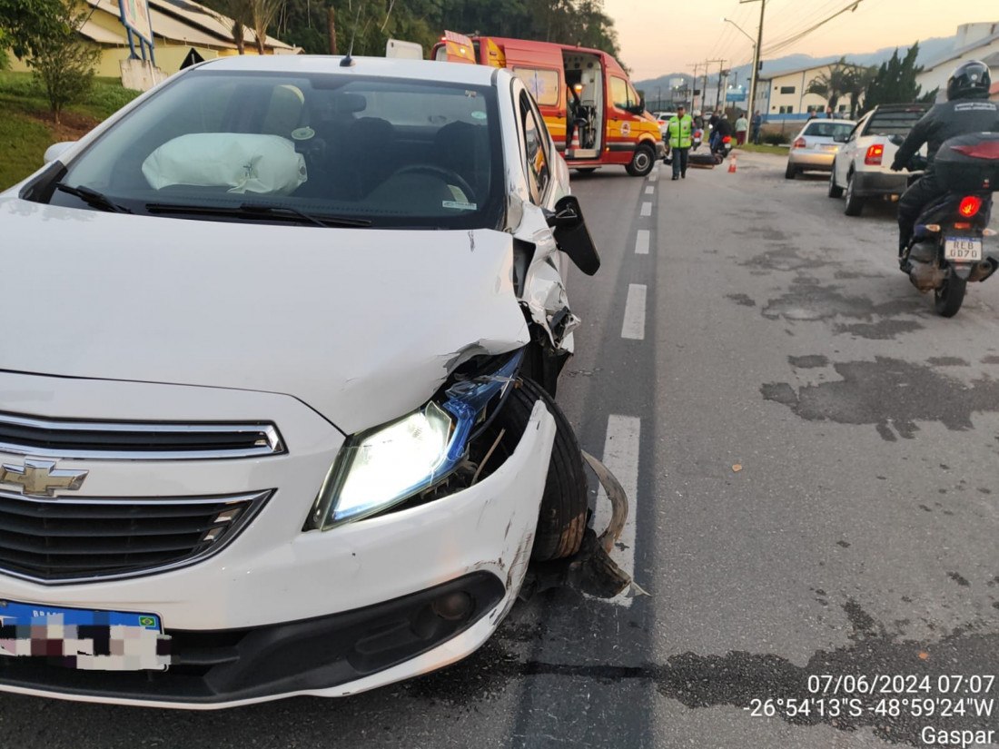 GM Prisma envolvido no acidente