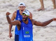 Olimpíadas: Evandro e Arthur são eliminados no vôlei de praia