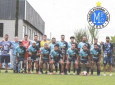 O Maceió ergueu pela primeira vez a taça de campeão no municipal de suíço