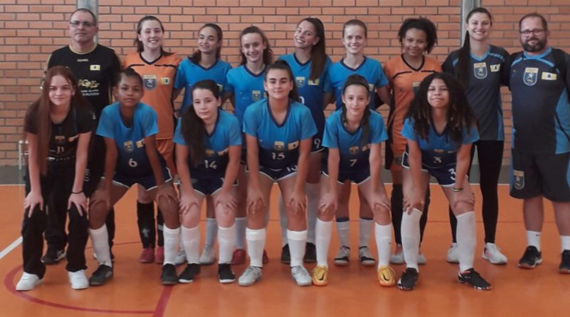 Futsal feminino traz bons resultados de Timbó